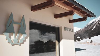 2025-11-25-huskirentals-078