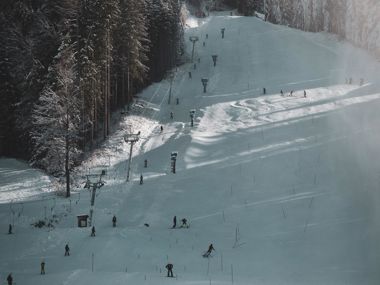 2025-11-25-huskirentals-234