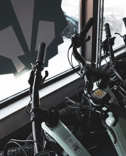 2025-11-25-huskirentals-006